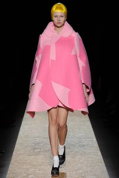 Look 25